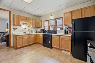 613 Shawano Ave, Oshkosh, WI 54901 - Photo 6