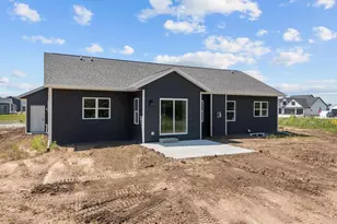 W5758 Cork Ln, Menasha, WI 54952 - Photo 48