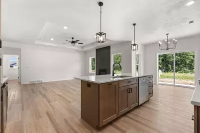 W5758 Cork Lane, Menasha, WI 54952 - Photo 8