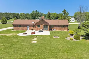 3760 Farmstead Rd, Green Bay, WI 54311 - Photo 16