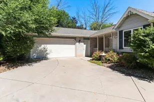 213 Broadview Dr, Green Bay, WI 54301 - Photo 46