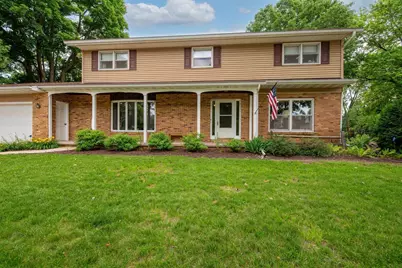 1040 Maricopa Drive, Oshkosh, WI 54904 - Photo 2