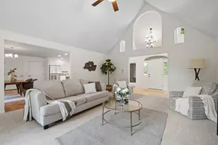 8045 Saquaro Ct, Neenah, WI 54956 - Photo 6