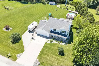 2146 Deer Point Lane, De Pere, WI 54115 - Photo 4