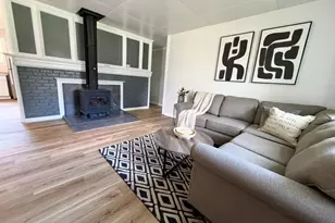 919 W 4th Ave, Oshkosh, WI 54902 - Photo 4