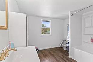 406 N Bridge St, Manawa, WI 54949 - Photo 10