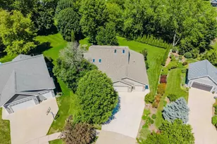 2355 Hickory Ct, Oshkosh, WI 54901 - Photo 54