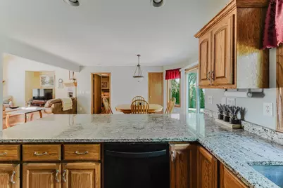 2355 Hickory Court, Oshkosh, WI 54901 - Photo 12