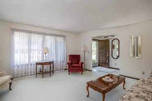 931 E Sunset Ave, Appleton, WI 54911 - Photo 6