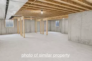 9832 S Bergamont Dr, Franklin, WI 53132 - Photo 10
