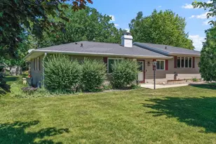 3112 Sheldon Dr, Oshkosh, WI 54904 - Photo 1