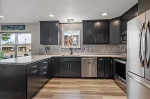 318 N Van Buren St, Green Bay, WI 54301 - Photo 8