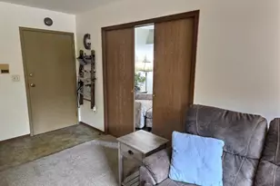 940 Babcock St, Neenah, WI 54956 - Photo 4