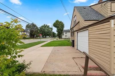 220 S Union Street, Shawano, WI 54166 - Photo 8