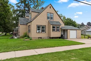 220 S Union St, Shawano, WI 54166 - Photo 4