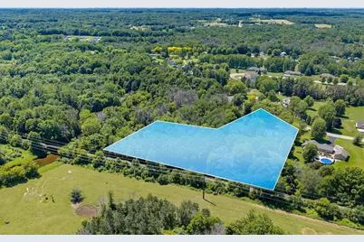 3272 Libby Lane, Green Bay, WI 54313 - Photo 2