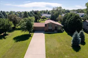 4360 Swallow Banks Ln, Oshkosh, WI 54904 - Photo 34