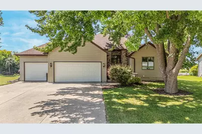 358 S 5th Street, Winneconne, WI 54986 - Photo 1