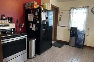 31 E 2nd St, Clintonville, WI 54929 - Photo 10