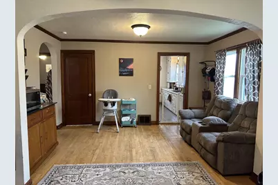 31 E 2nd Street, Clintonville, WI 54929 - Photo 6
