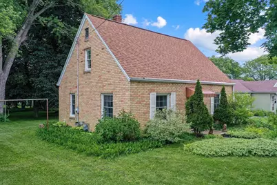 1604 Dousman Street, Green Bay, WI 54303 - Photo 1
