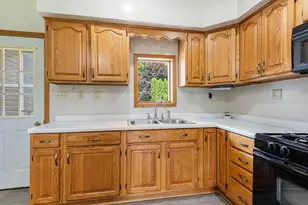 7683 County Rd II, Fremont, WI 54940 - Photo 10