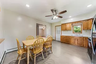 7683 County Rd II, Fremont, WI 54940 - Photo 8