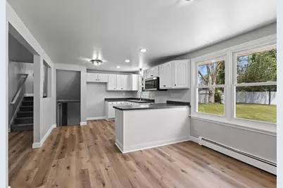2389 Hampton Avenue, Green Bay, WI 54311 - Photo 8