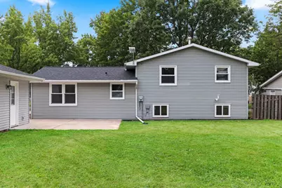 2389 Hampton Avenue, Green Bay, WI 54311 - Photo 44