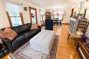 1917 Vinland St, Oshkosh, WI 54901 - Photo 8