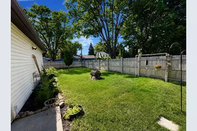 1917 Vinland Street, Oshkosh, WI 54901 - Photo 42