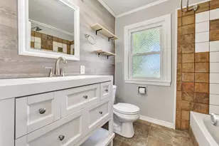 1528 7th St, Green Bay, WI 54304 - Photo 12