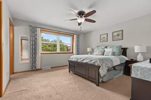 1140 Grassy Plains Dr, Neenah, WI 54956 - Photo 18