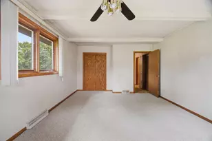 1102 S Ridge Ln, Appleton, WI 54914 - Photo 12