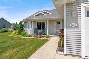567 Fair St, Wrightstown, WI 54180 - Photo 2