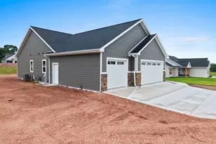 1782 Dallas Ln, De Pere, WI 54115 - Photo 44