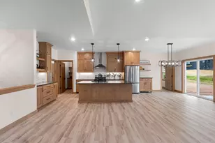 1782 Dallas Ln, De Pere, WI 54115 - Photo 6