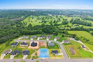 1782 Dallas Ln, De Pere, WI 54115 - Photo 2