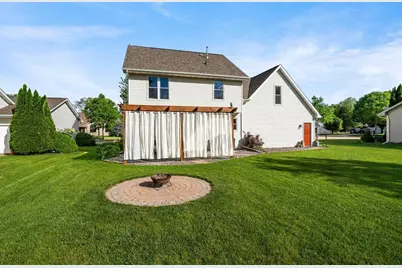 4501 N Stonebridge Court, Appleton, WI 54913 - Photo 4
