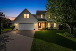 4501 N Stonebridge Ct, Appleton, WI 54913 - Photo 8
