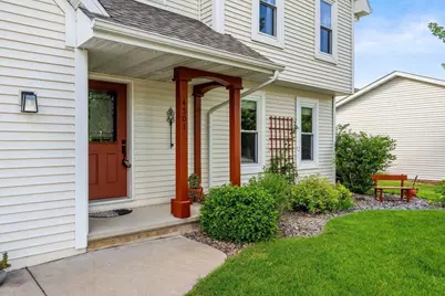 4501 N Stonebridge Court, Appleton, WI 54913 - Photo 2