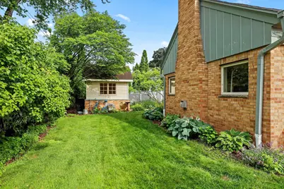 356 Warren Court, Green Bay, WI 54301 - Photo 52
