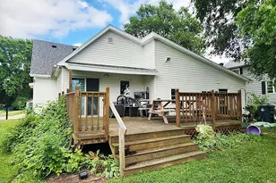428 Cedar St, Fond du Lac, WI 54935 - Photo 2