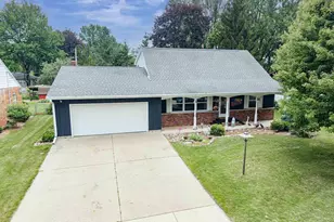 430 Fairview Way, Shawano, WI 54166 - Photo 2