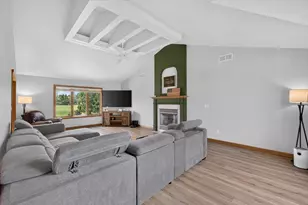465 Winding Waters Way, De Pere, WI 54115 - Photo 4