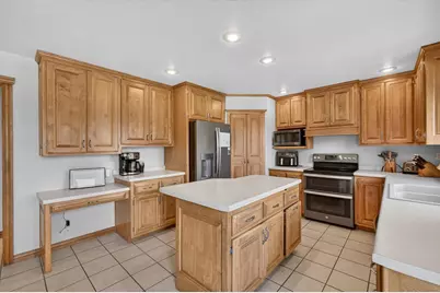 465 Winding Waters Way, De Pere, WI 54115 - Photo 10