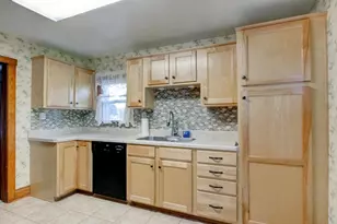 4131 10th St, Menominee, MI 49858 - Photo 4