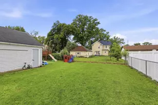 424 3rd St, Neenah, WI 54956 - Photo 32