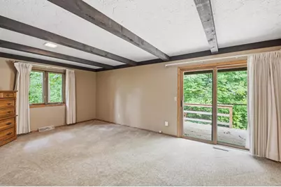 343 E Le Capitaine Circle, Green Bay, WI 54302 - Photo 10