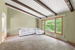 343 E Le Capitaine Cir, Green Bay, WI 54302 - Photo 8